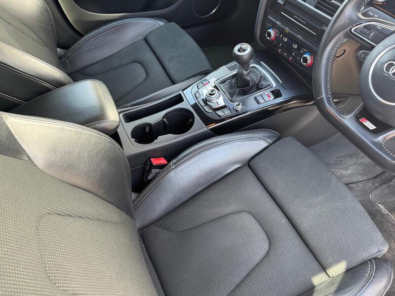 AUDI A4 AVANT