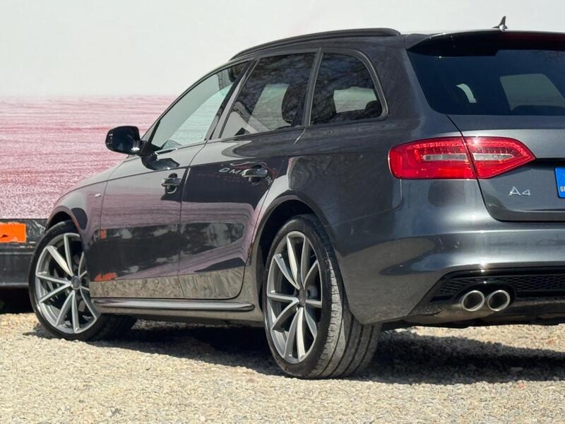 AUDI A4 AVANT